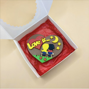 Шоколадная плитка "Love is..." Шоколадная плитка "Love is..."